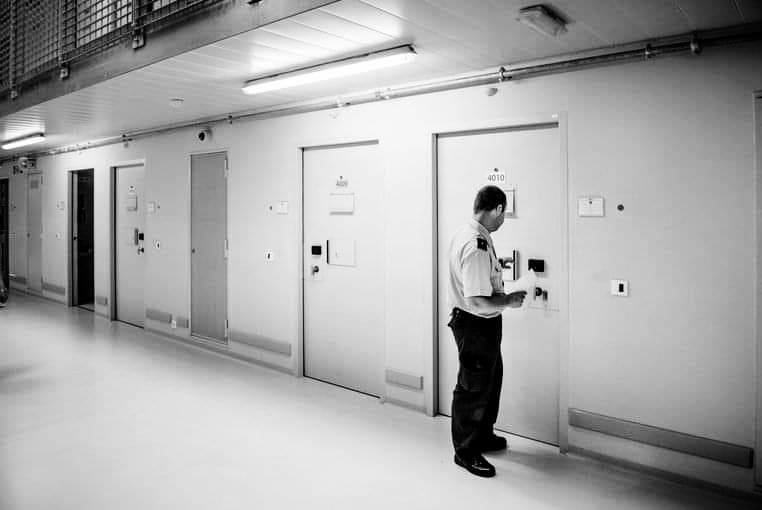 penitentiair bewaking/bewaker in gevangenis training technieken agressiebeheersing en conflicthantering